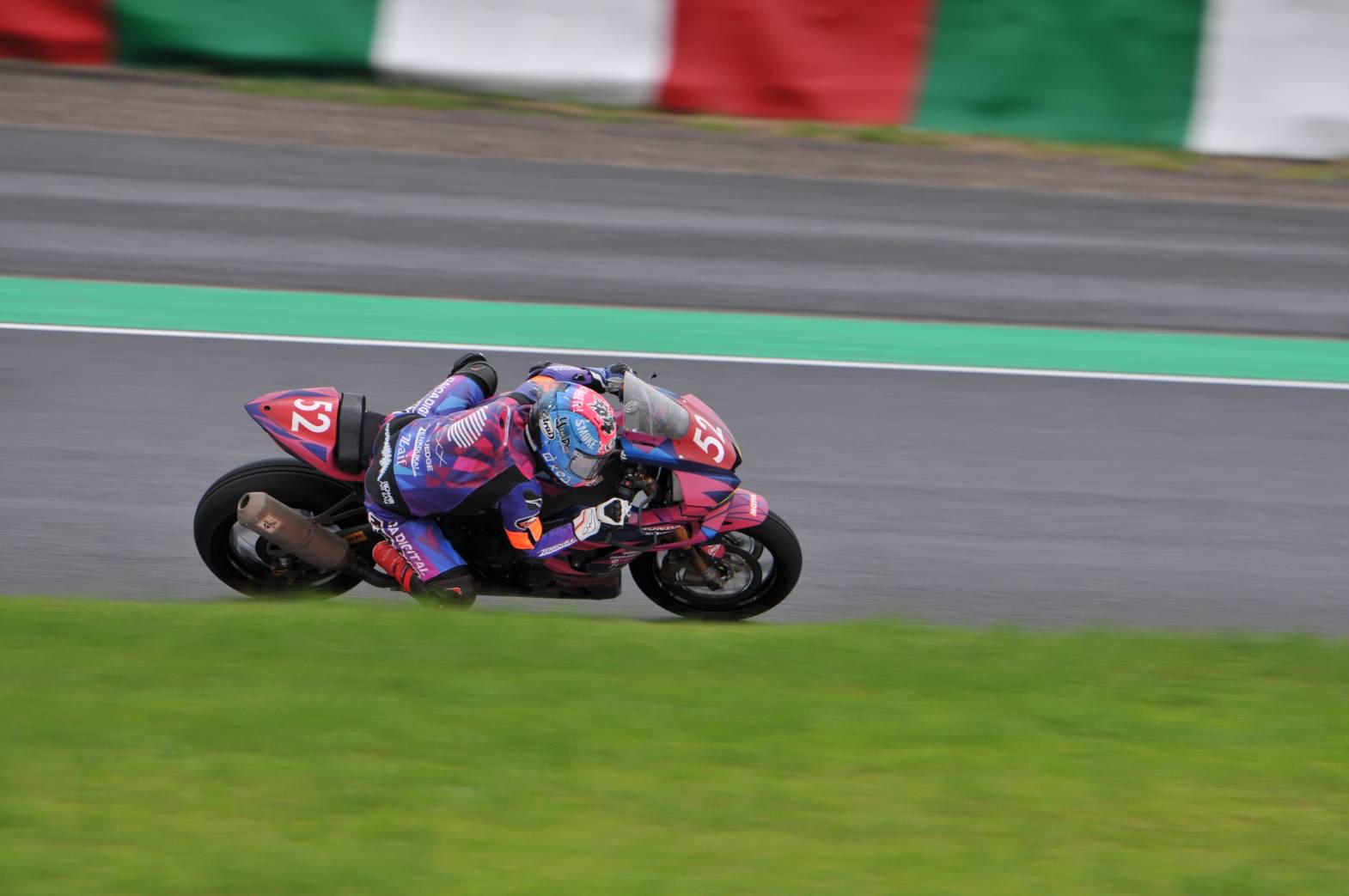 8耐☆SEVショールーム大阪☆ 村松：鈴鹿8時間耐久ロードレース に出展